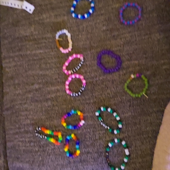 hi I am selling candy bracelets.sanatize each one Givin. - Picture 4 of 4